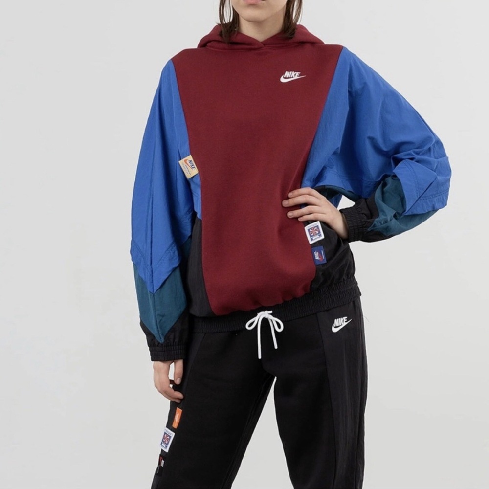 Nike Icon Clash Windbreaker / Hoodie (M)